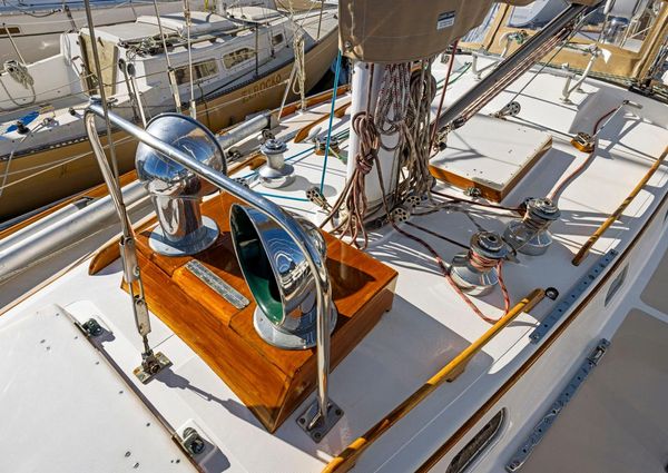 Hinckley SOU-WESTER-42 image