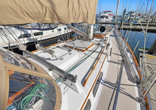 Hinckley SOU-WESTER-42 image