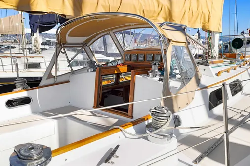 Hinckley SOU-WESTER-42 image