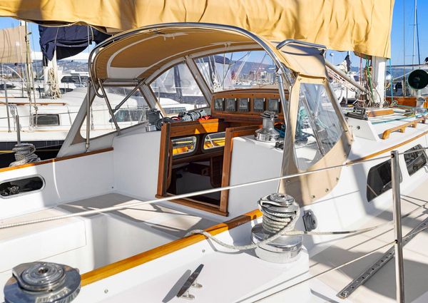 Hinckley SOU-WESTER-42 image