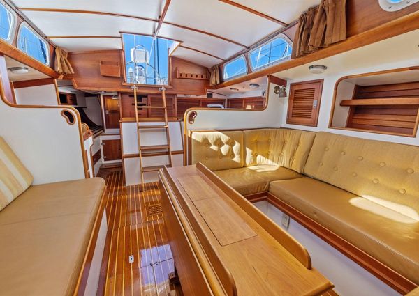 Hinckley SOU-WESTER-42 image