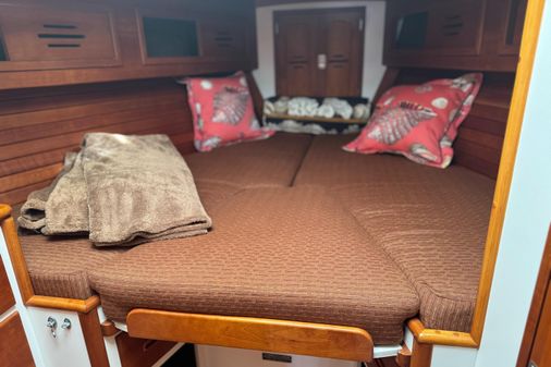 Hinckley SOU-WESTER-42 image