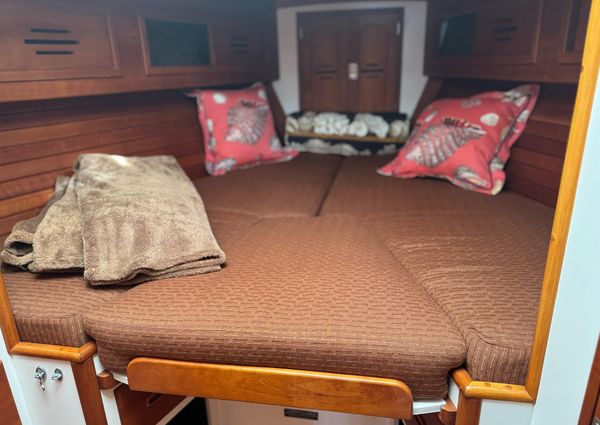 Hinckley SOU-WESTER-42 image