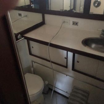 Hatteras 41-TWIN-CABIN image