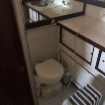 Hatteras 41-TWIN-CABIN image