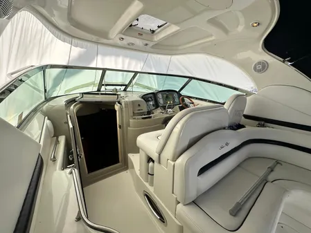 Sea Ray 380 Sundancer image