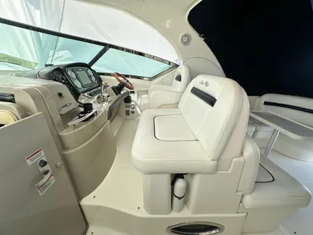 Sea Ray 380 Sundancer image