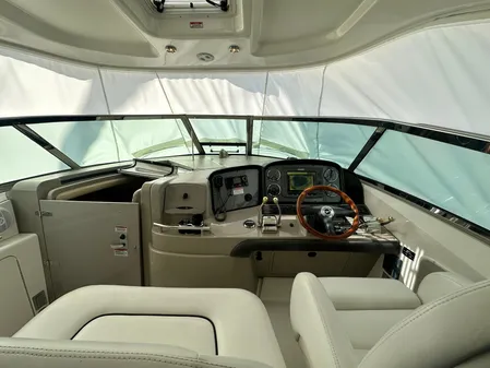 Sea Ray 380 Sundancer image