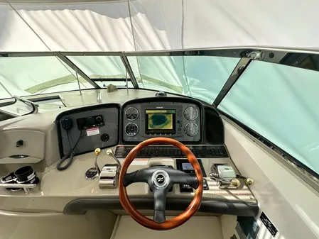 Sea Ray 380 Sundancer image