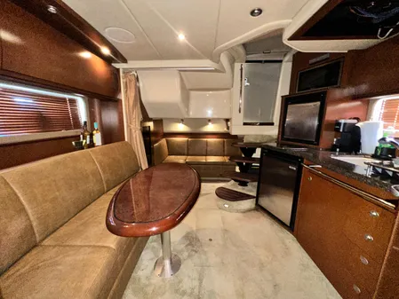 Sea Ray 380 Sundancer image