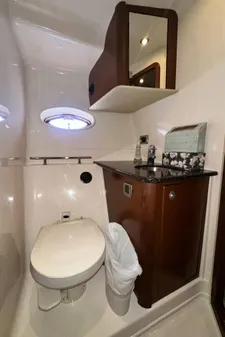 Sea Ray 380 Sundancer image