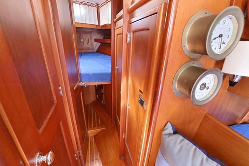 Hinckley 35 Pilot Sloop image