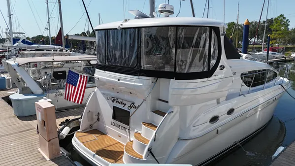 Sea Ray 40 Motor Yacht 