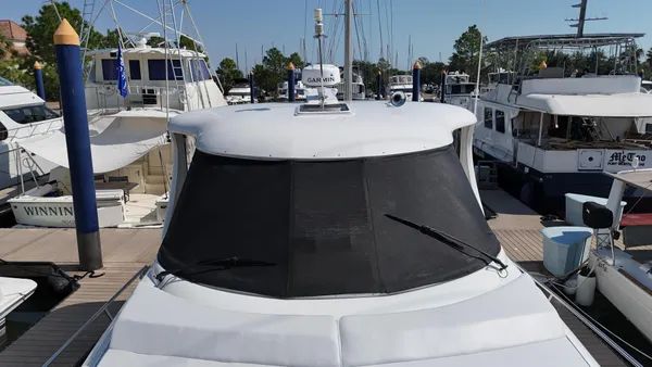 Sea Ray 40 Motor Yacht image