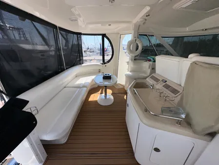 Sea Ray 40 Motor Yacht image