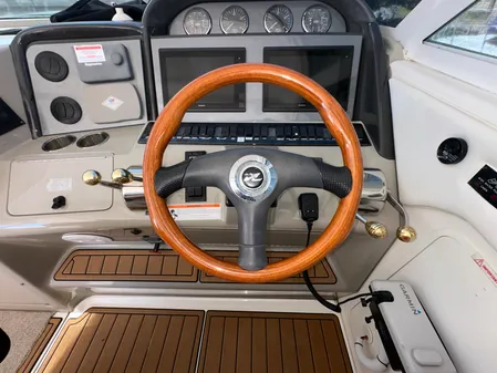 Sea Ray 40 Motor Yacht image