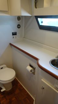 Carver 440-AFT-CABIN-MOTOR-YACHT image