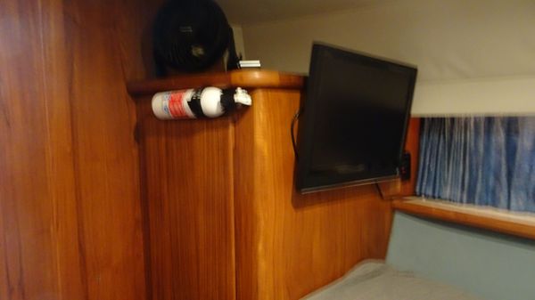 Carver 440-AFT-CABIN-MOTOR-YACHT image