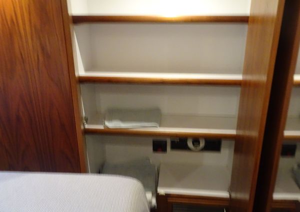 Carver 440-AFT-CABIN-MOTOR-YACHT image