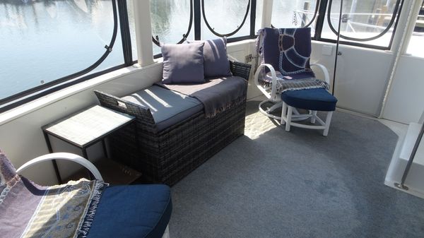 Carver 440-AFT-CABIN-MOTOR-YACHT image