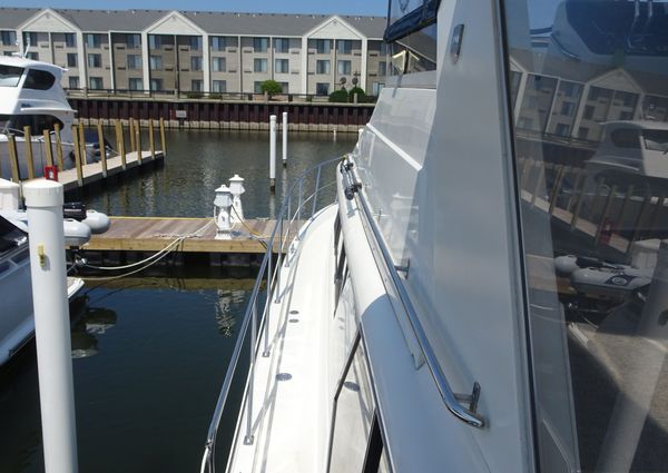 Carver 440-AFT-CABIN-MOTOR-YACHT image