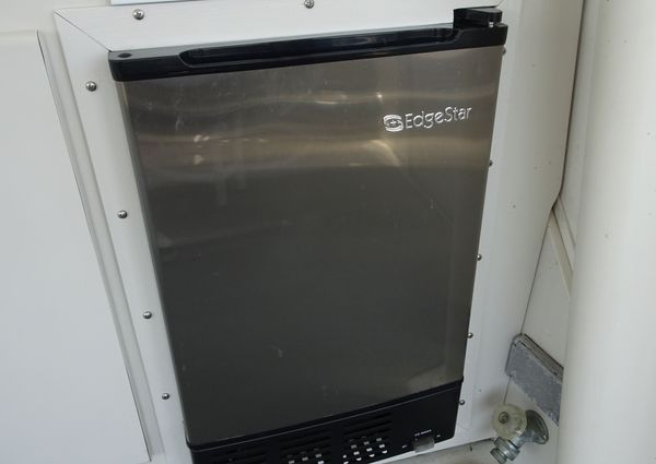 Carver 440-AFT-CABIN-MOTOR-YACHT image