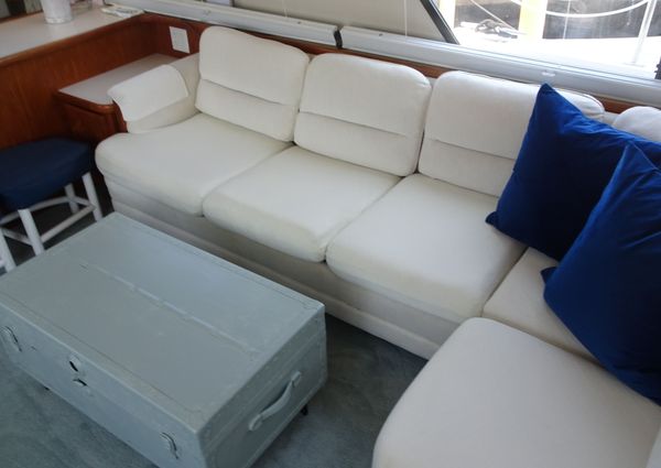 Carver 440-AFT-CABIN-MOTOR-YACHT image