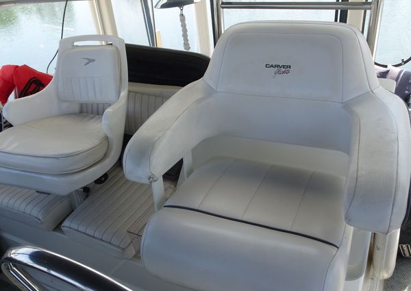 Carver 440-AFT-CABIN-MOTOR-YACHT image