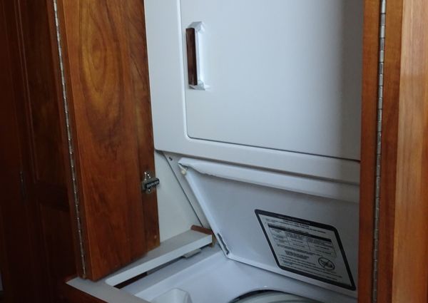 Carver 440-AFT-CABIN-MOTOR-YACHT image