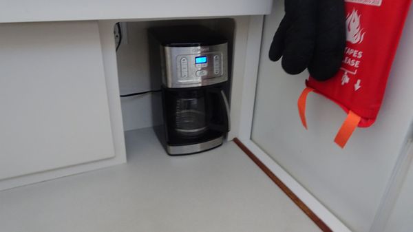 Carver 440-AFT-CABIN-MOTOR-YACHT image