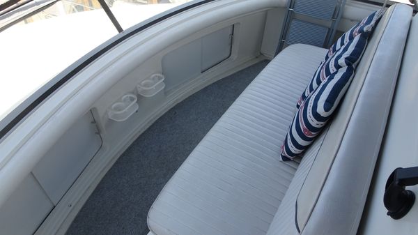 Carver 440-AFT-CABIN-MOTOR-YACHT image
