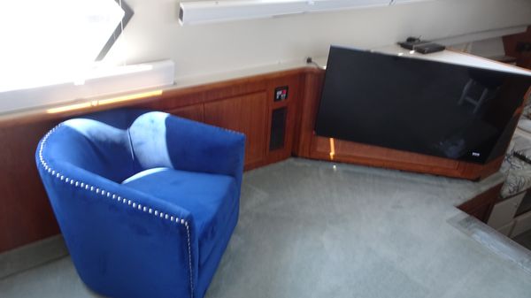 Carver 440-AFT-CABIN-MOTOR-YACHT image