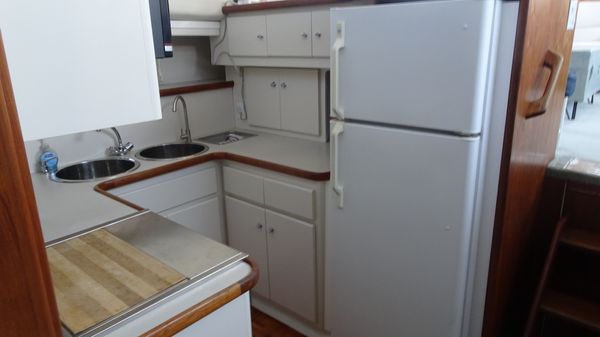 Carver 440-AFT-CABIN-MOTOR-YACHT image