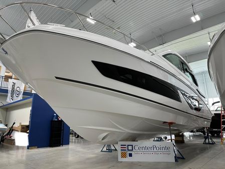 Beneteau GT 32 image