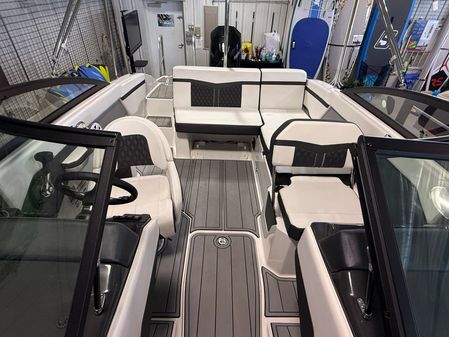 Monterey M205-FAMILY-BOWRIDER image