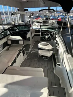 Monterey M205-FAMILY-BOWRIDER image