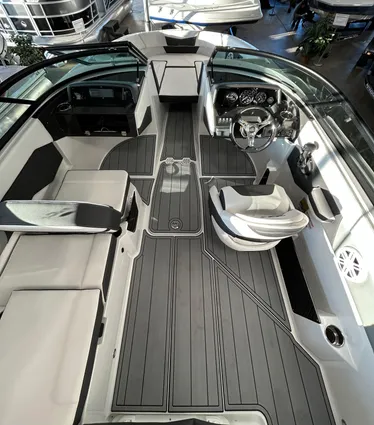 Monterey M205-FAMILY-BOWRIDER image