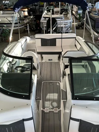 Monterey M205-FAMILY-BOWRIDER image