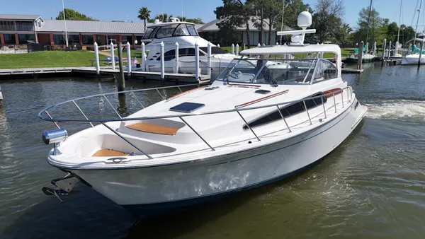 Chris-Craft Roamer 40 image