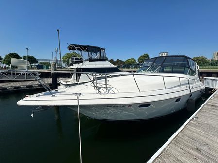 Cruisers-yachts 3375 image