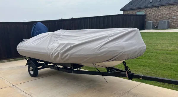 Zodiac Yachtline 420 Deluxe image