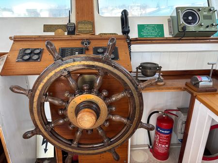 Dutch-barge 58-HOUSEBOAT image