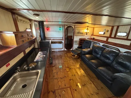 Dutch-barge 58-HOUSEBOAT image