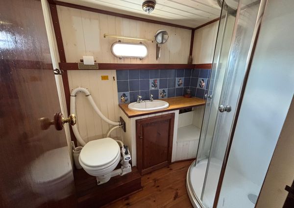 Dutch-barge 58-HOUSEBOAT image