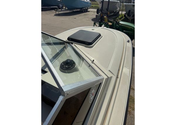 Boston-whaler REVENGE-20 image