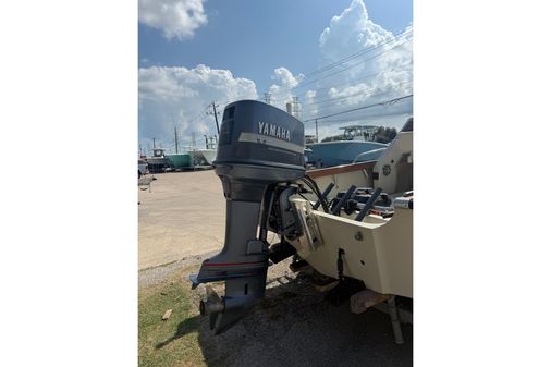 Boston-whaler REVENGE-20 image