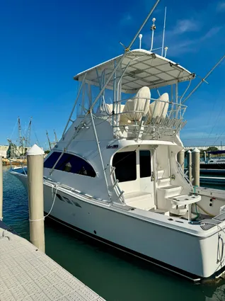 Luhrs 36 Convertible image