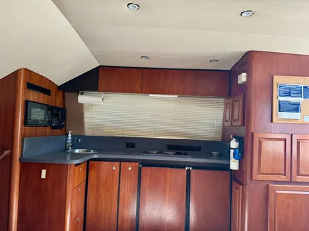 Luhrs 36 Convertible image