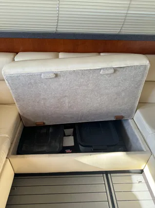 Luhrs 36 Convertible image