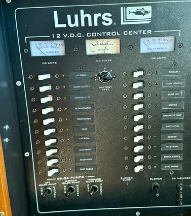 Luhrs 36 Convertible image